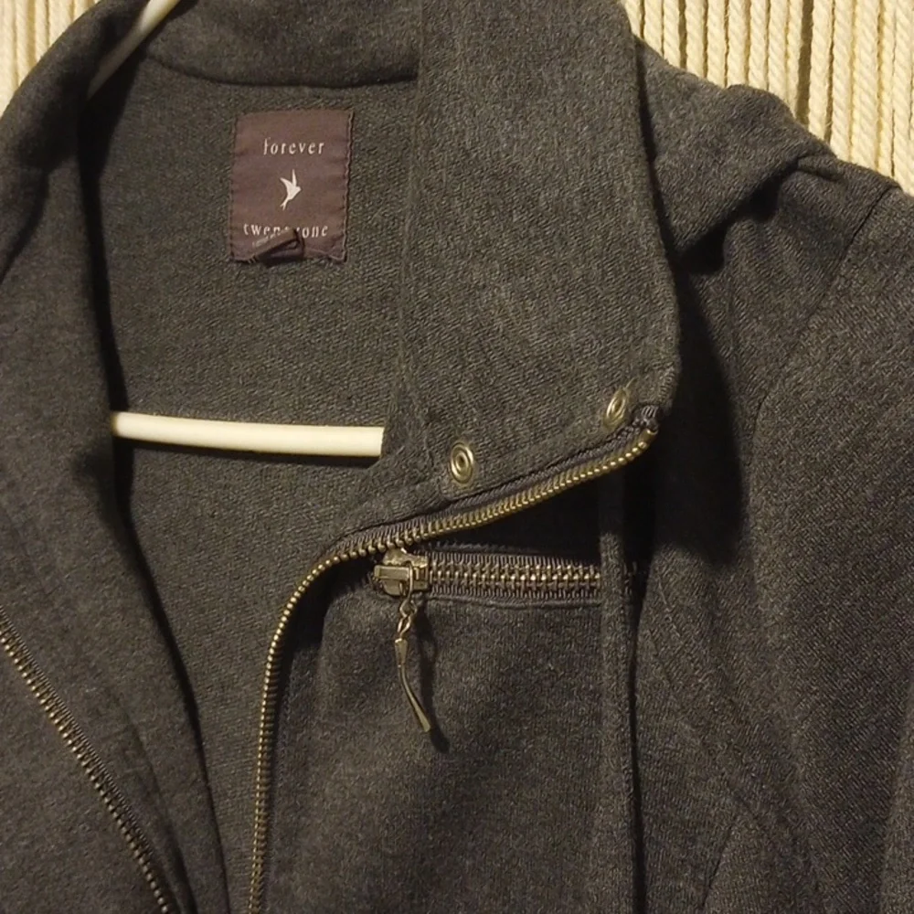 Grey zip up - Picture 3 of 3